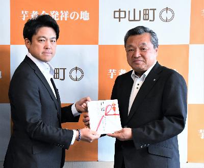 贈呈式（小松建設）